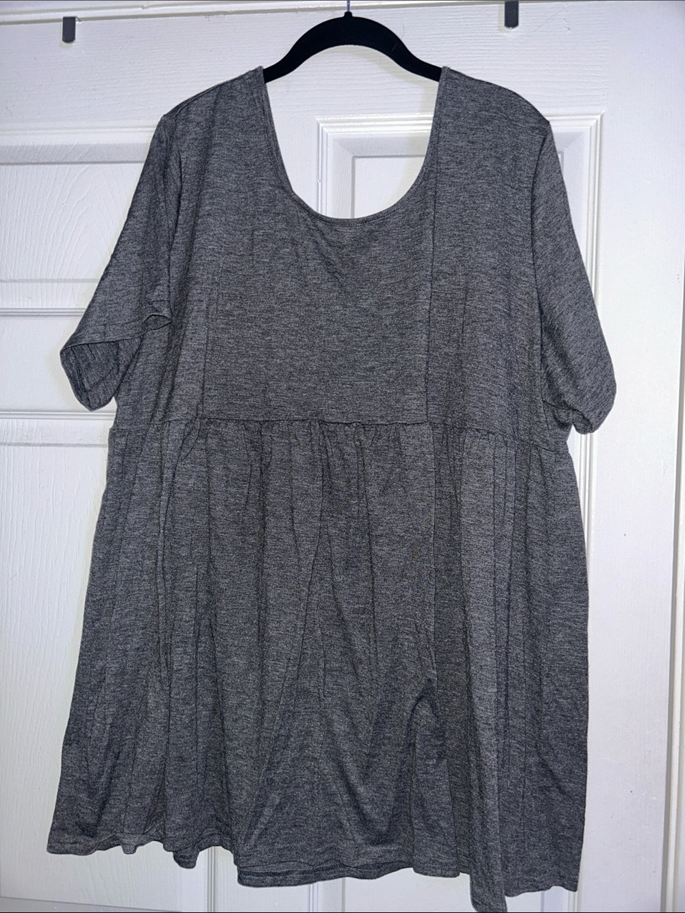 Women’s Gray Scoop Neck Babydoll Top